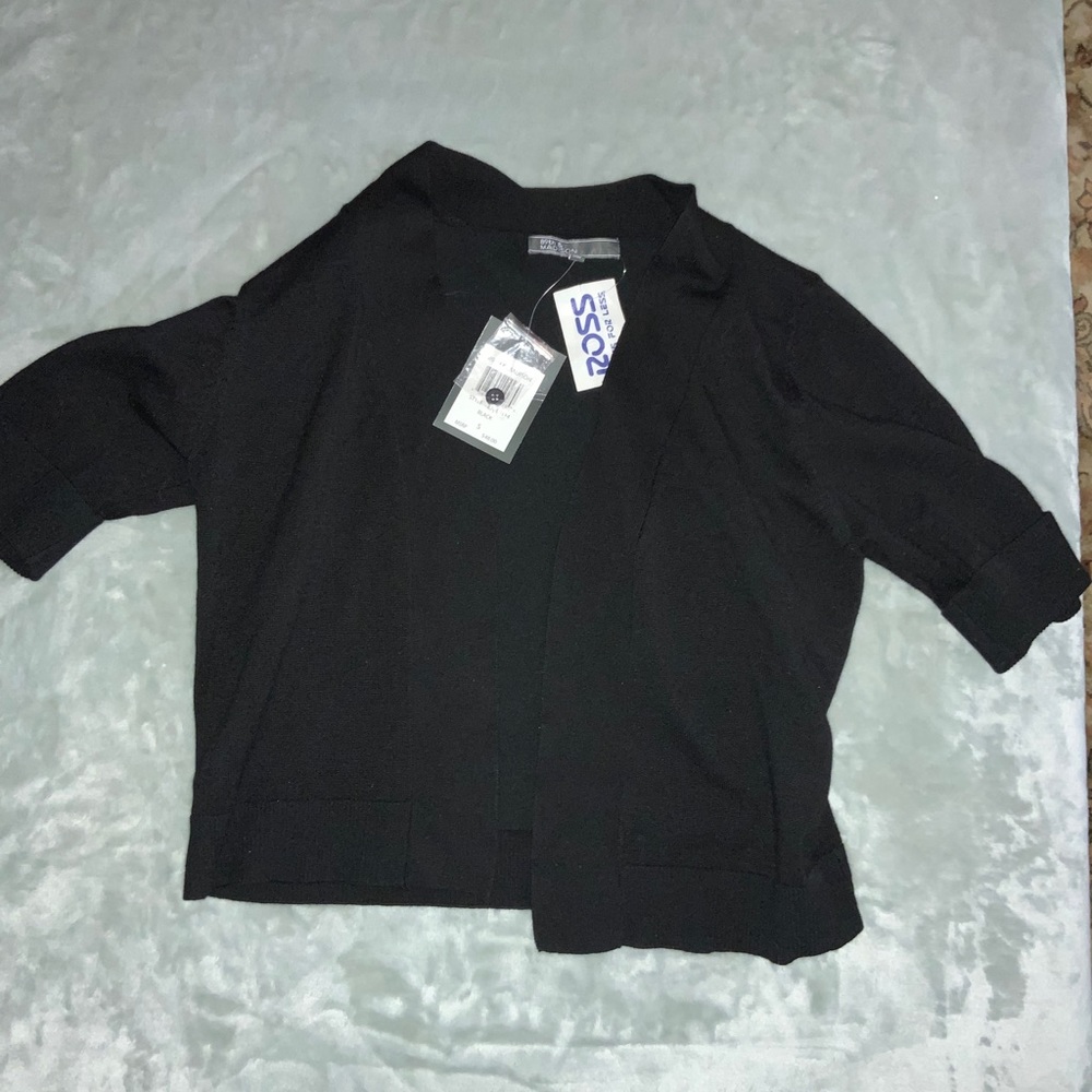 Black short sleeve blazer